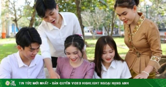 Tại sao người Lào nói tiếng Việt giỏi?