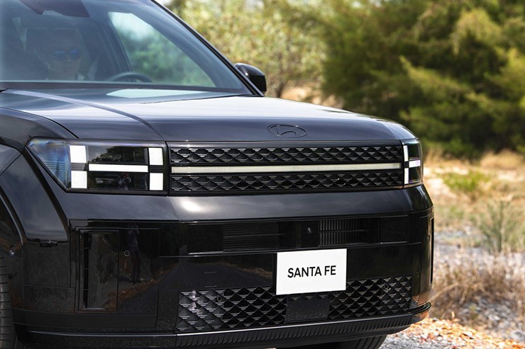 Giá xe Hyundai Santa Fe lăn bánh tháng 3/2026, ưu đãi tới 220 triệu đồng - 4
