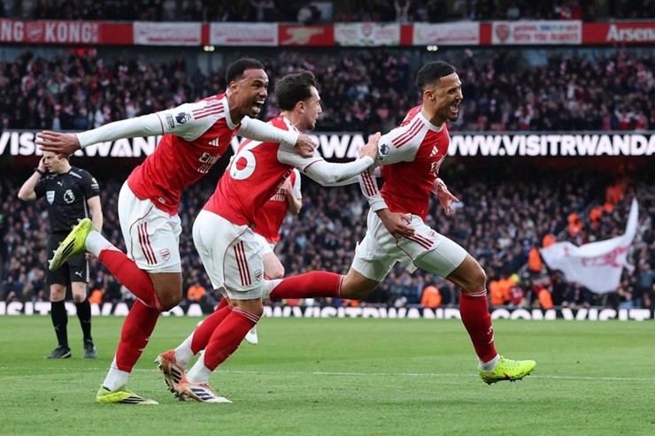 Arsenal trở nên thực dụng đến mức&nbsp;bị gán mác&nbsp;"kẻ phản diện"