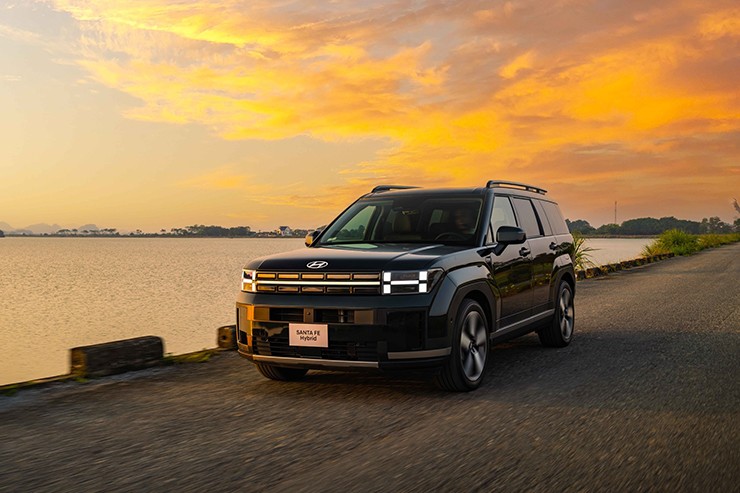 Giá xe Hyundai Santa Fe lăn bánh tháng 3/2026, ưu đãi tới 220 triệu đồng - 1