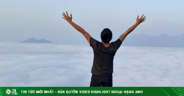 Dựng lều 'săn' mây trên đỉnh đồi giữa đại ngàn xứ Thanh