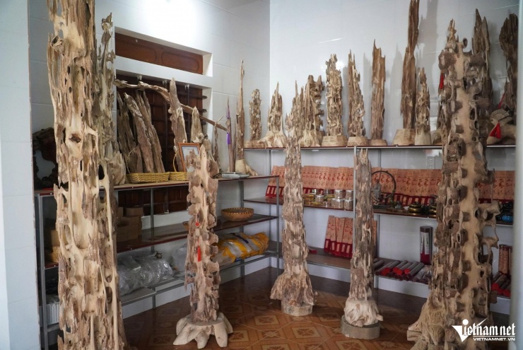 Sản phẩm trầm hương mang về doanh thu hàng trăm tỷ ở xã Phúc Trạch. 