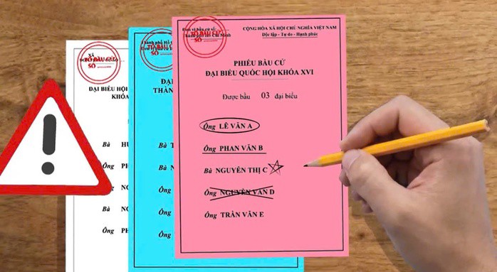 Cử tri kh&ocirc;ng khoanh tr&ograve;n; kh&ocirc;ng đ&aacute;nh dấu tr&ecirc;n phiếu bầu