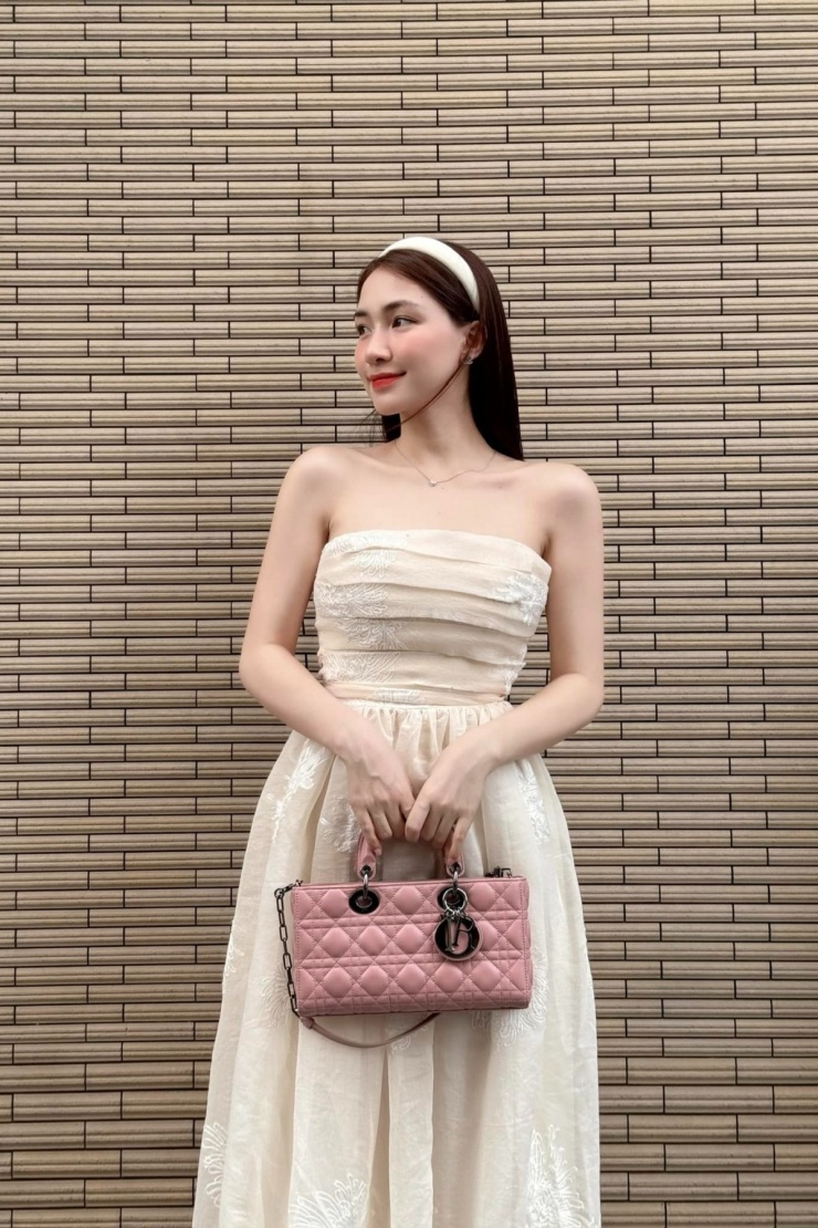 Kho túi tiền tỷ ít dùng trùng lặp của Hòa Minzy - 3