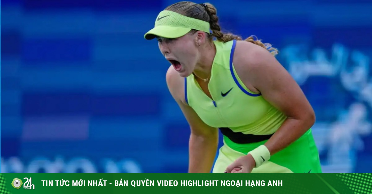 Mỹ nhân tennis khóc và đập vỡ 2 vợt vì thua ở Indian Wells, hậu quả nhãn tiền