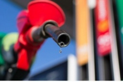 Vì sao giá dầu đột nhiên giảm mạnh sau khi tăng vọt do căng thẳng ở...