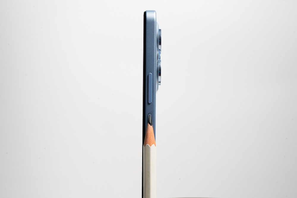 HONOR X8d sở hữu viên pin 7000mAh với thiết kế mỏng nhẹ nhất phân khúc.