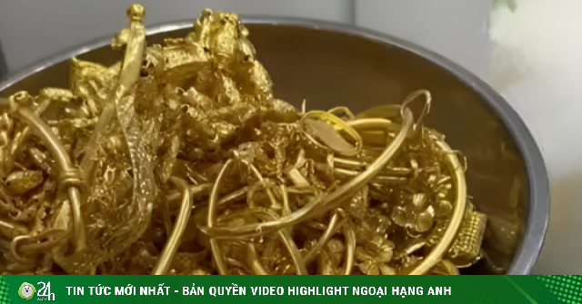 Mua 2kg vàng, chốt lời số tiền khủng: Nước đi quyết định giữa sóng giá