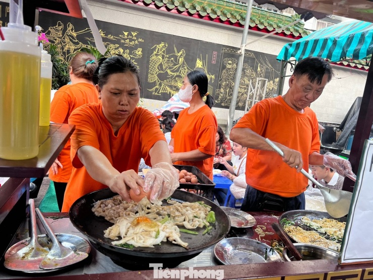 Hủ tiếu xào Triều Châu, mì xào Phúc Kiến có giá 45.000 đồng/phần