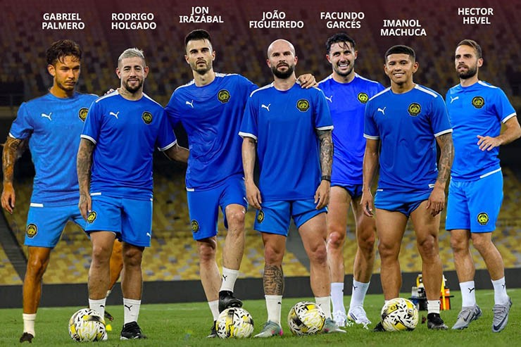 7 cầu thủ "nhập tịch chui" nhận án phạt rất nặng