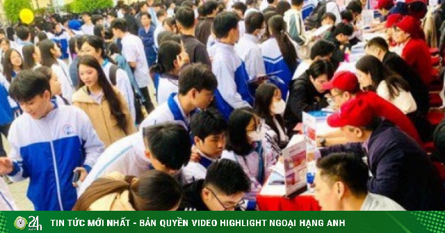 Nỗi lo học phí tăng cao và bài toán tự chủ đại học 2026