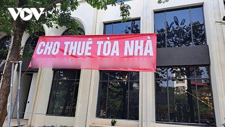 Cửa hàng đóng cửa hàng loạt, vì sao giá thuê mặt phố vẫn cao? - 2