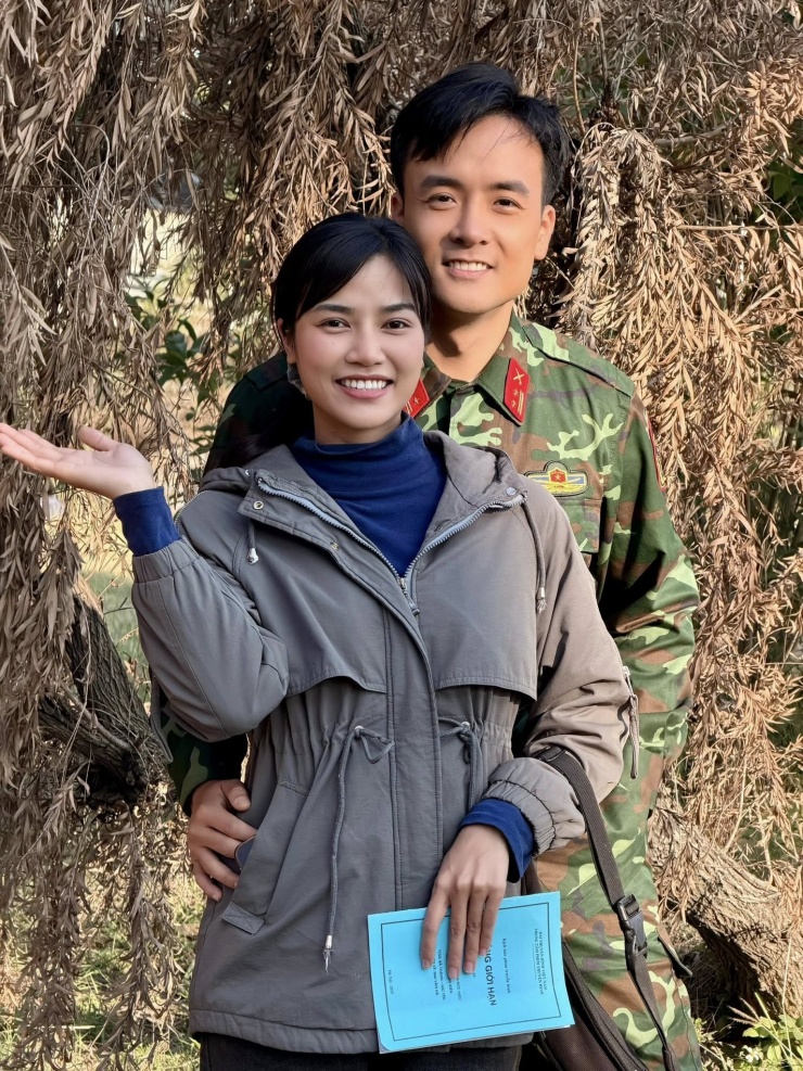 Vợ chồng Anh Đào - Anh Tuấn cùng tham gia phim "Không giới hạn". 