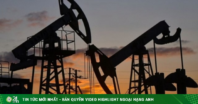 Giá xăng dầu hôm nay 13/3: Dầu thế giới tiếp tục đắt thêm