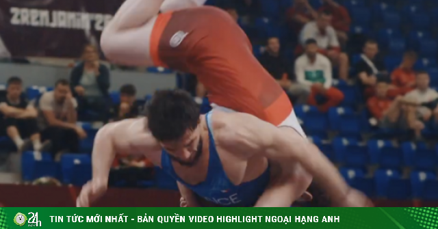 Đô vật Nga tung tuyệt chiêu cực lạ, lật kèo giây cuối khiến đối thủ ngỡ ngàng