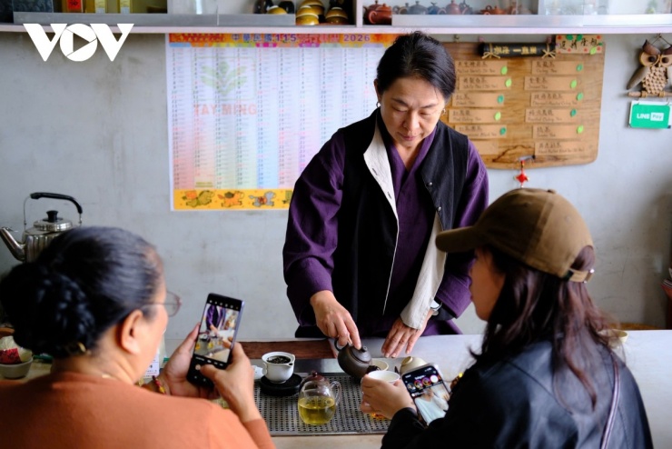 Du xuân Alishan - Lạc giữa biển mây và rừng cổ thụ của Đài Loan - 18