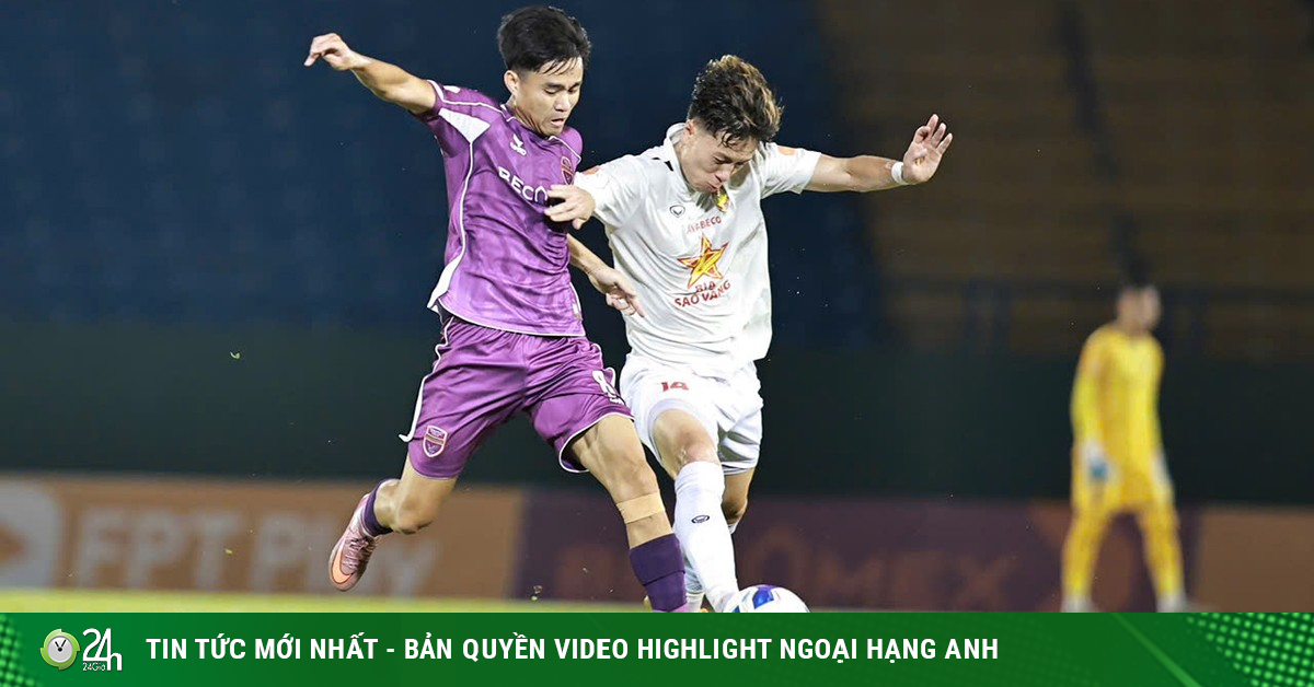 Video bóng đá Becamex TP HCM - Hà Tĩnh: Siêu phẩm mở điểm, bùng nổ hiệp hai (V-League)