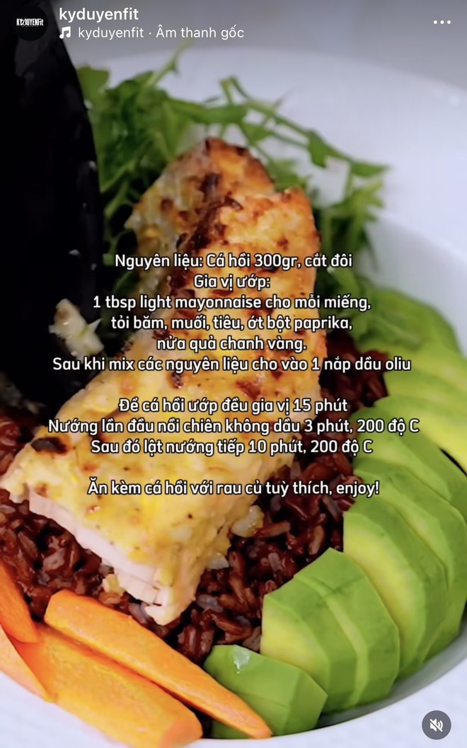 Hoa hậu Kỳ Duyên khiến người hâm mộ trầm trồ khi làm tiệc tại gia - 16