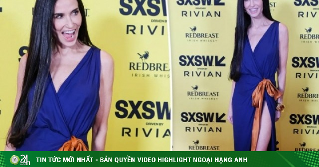 Demi Moore diện váy xẻ táo bạo ở tuổi 63