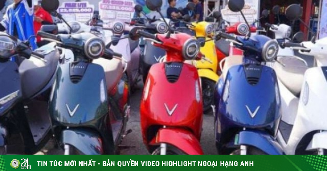 Giá xăng dầu trong nước neo cao: Loạt ngân hàng "tung" ưu đãi cho vay mua xe điện