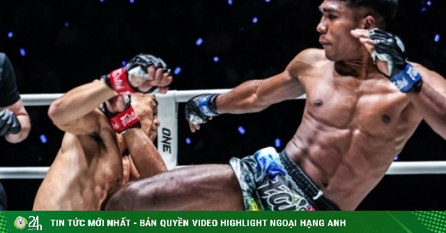 Võ sĩ Trung Quốc bị chọc sưng mắt, đối thủ ngỡ ngàng không ngờ được xử thắng