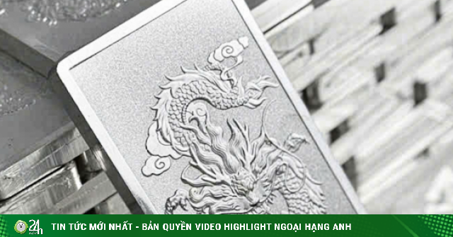 Giá bạc hôm nay 15/3/2026 lao dốc thẳng đứng, bạc thỏi đã giảm sốc 8 triệu đồng/kg