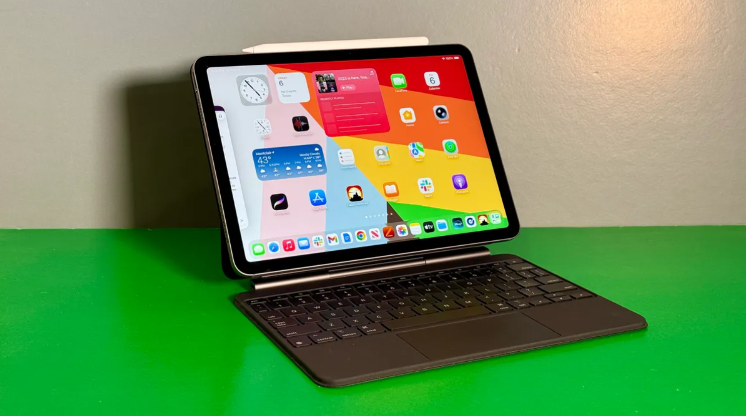 iPad Air M4 là lựa chọn có chi phí hợp lý.