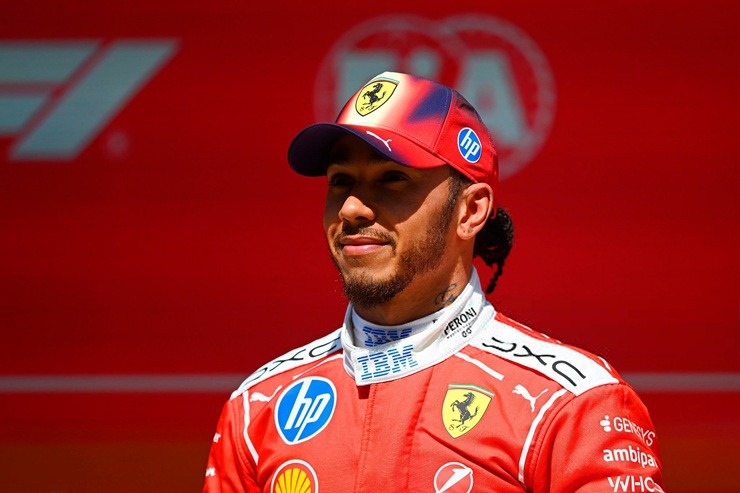 Hamilton giành podium đầu tiên kể từ chặng Las Vegas GP ngày 23/11/2024