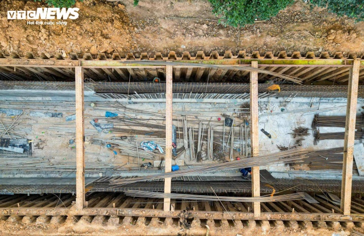 Đến ngày 30/6/2026, các đơn vị sẽ hoàn thiện cảnh quan tuyến kênh, hoàn trả mặt đường Hoàng Minh Thảo và hoàn thành tuyến cống hộp dọc đường Võ Chí Công để chính thức bổ cập nước cho sông Tô Lịch.