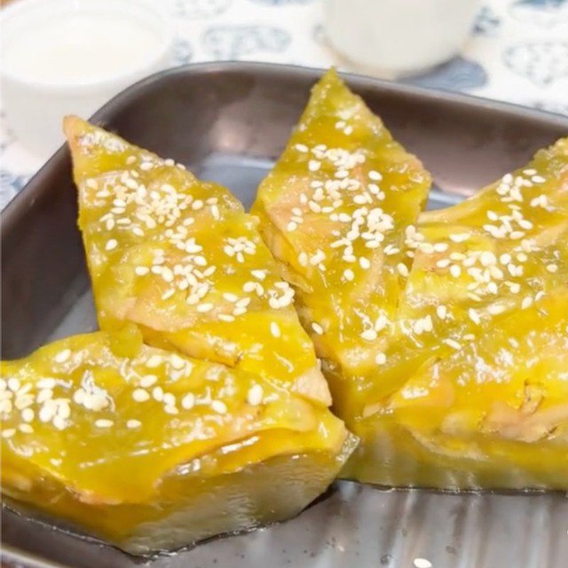 Bánh chuối hấp cốt dừa từ bột gạo sẽ là sự lựa chọn hợp lý cho bữa xế nếu bạn chưa biết chuối chín làm món gì ngon.