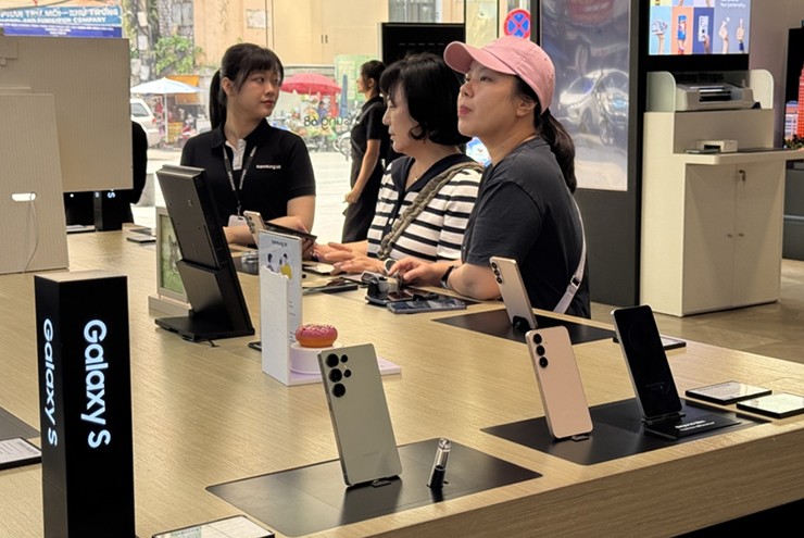 ... không có nghĩa bộ phận Samsung Mobile có thể "ngủ yên giấc".