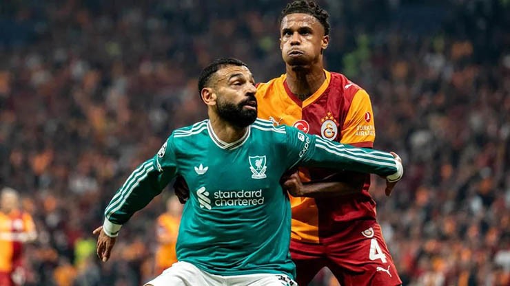Liverpool để thua Galatasaray ở lượt đi vòng 1/8 Champions League