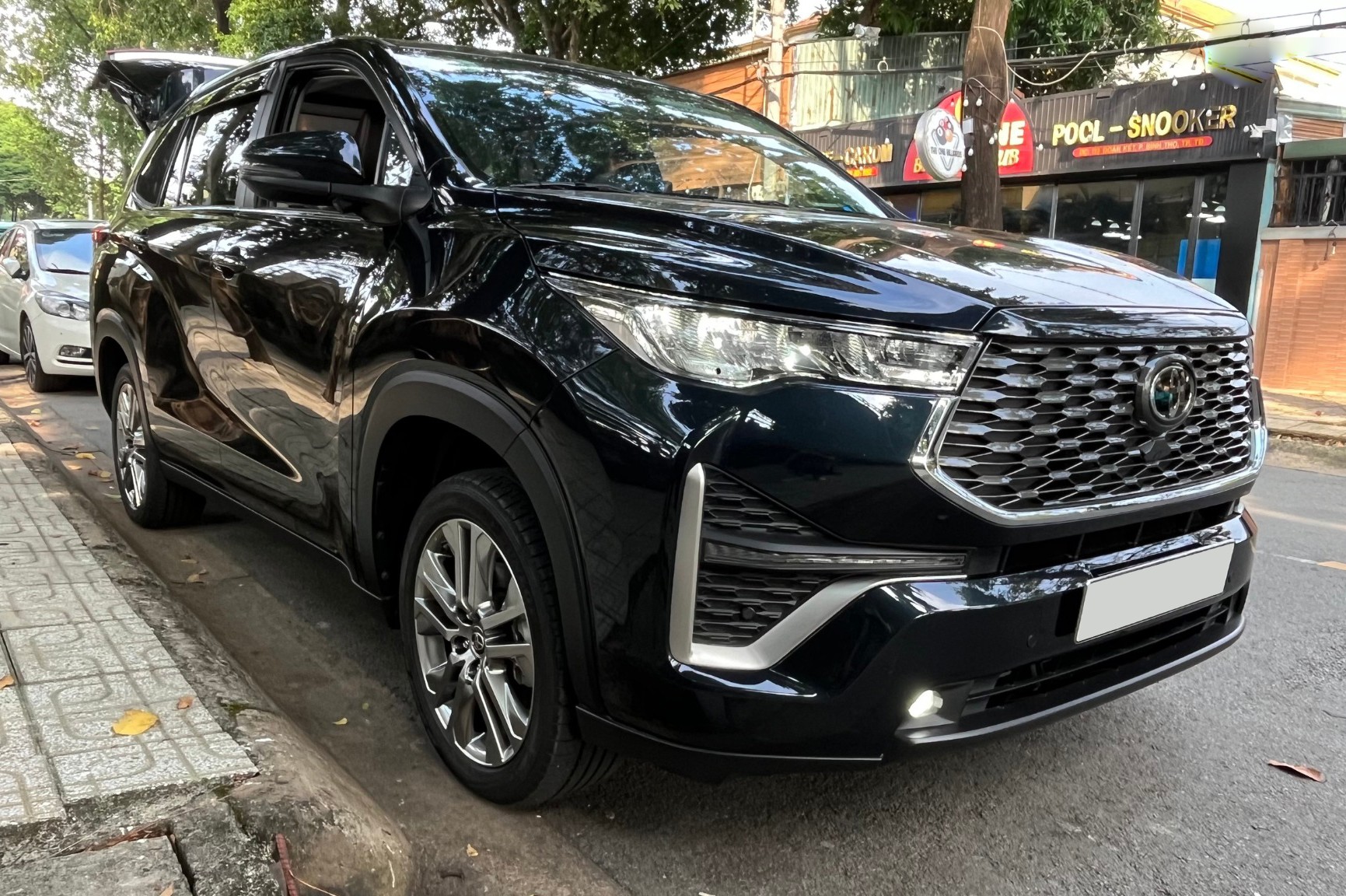 Toyota Innova Cross Hybrid HEV không chỉ là bản nâng cấp, mà là sự “lột xác” toàn diện.