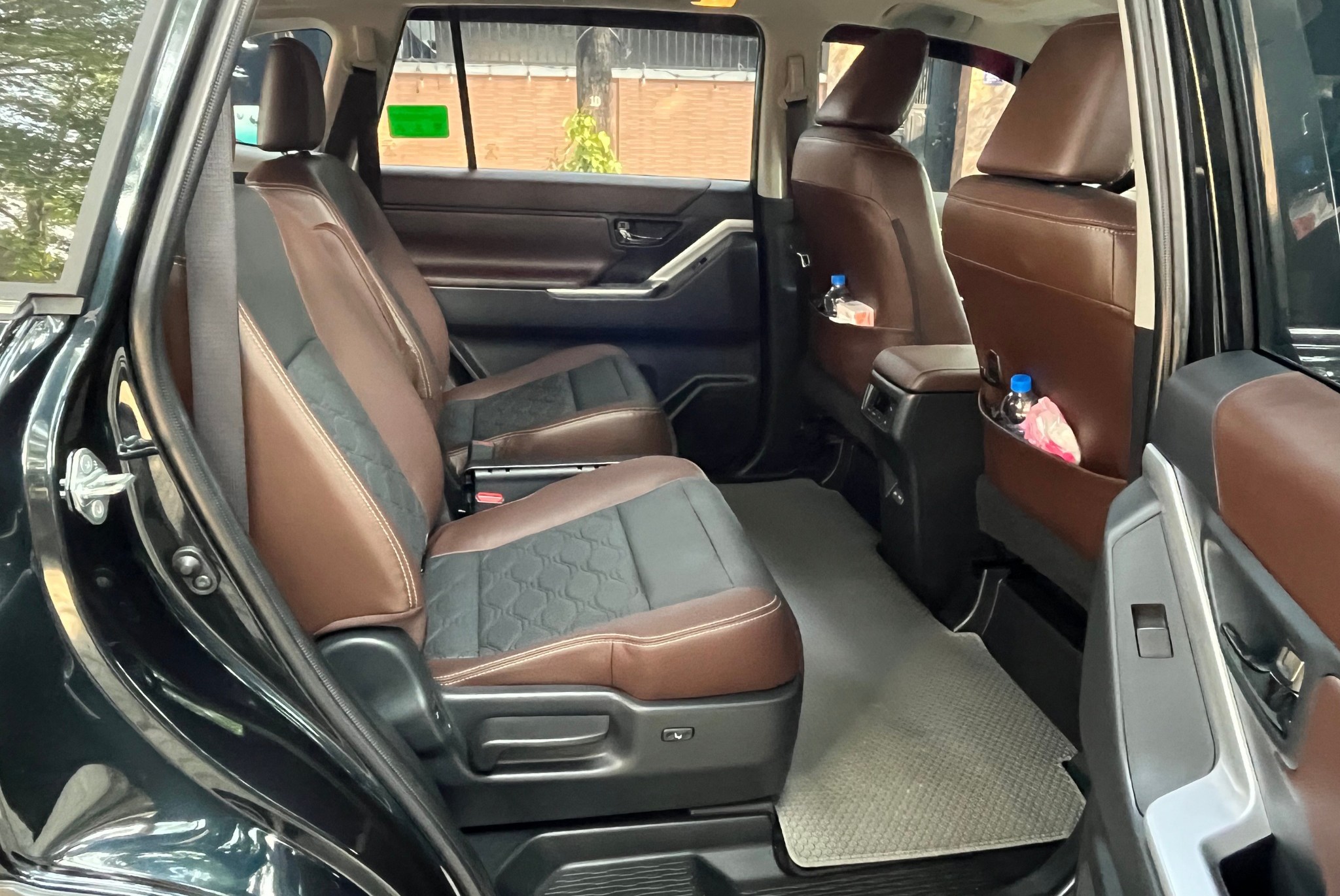 Hệ thống đèn viền nội thất LED không chỉ làm tăng thêm vẻ sang trọng.