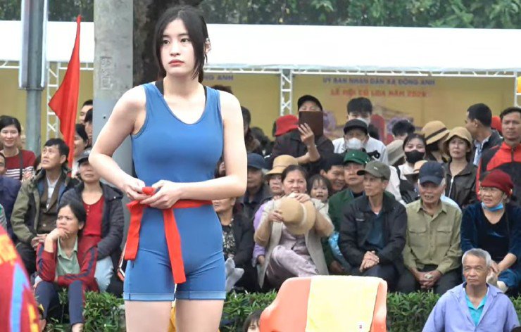 Cộng đồng mạng dành nhiều lời khen cho tài năng, sắc đẹp của Thu An