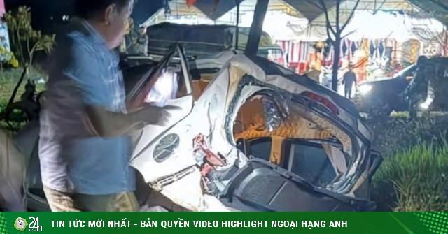 Xe tải tông liên tiếp 3 ô tô trên quốc lộ 29 tại Đắk Lắk, 1 người đi bộ tử vong