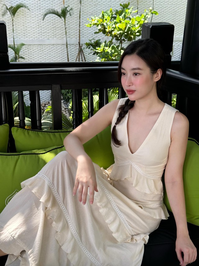  Yoga, gym nhẹ, đi bộ. Việc vận động thường xuyên giúp cơ thể săn chắc, tinh thần thoải mái và làn da cũng trở nên rạng rỡ hơn.