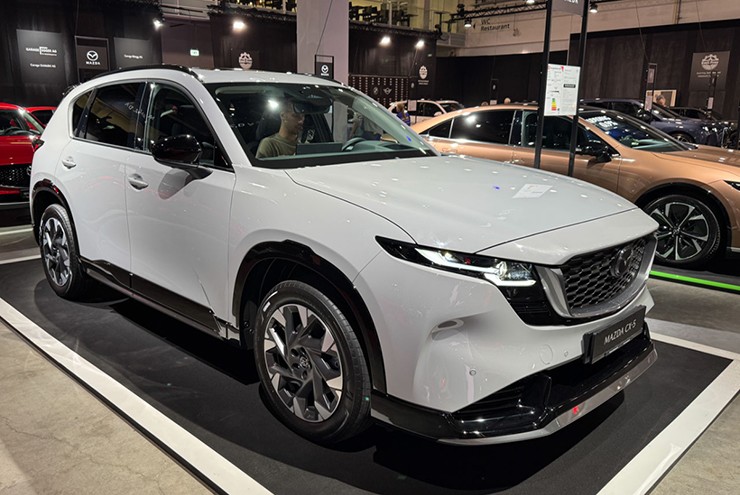 Sau Tết, thị trường ô tô Việt Nam 2026 sẽ còn “nóng” hơn với loạt xe mới - 2