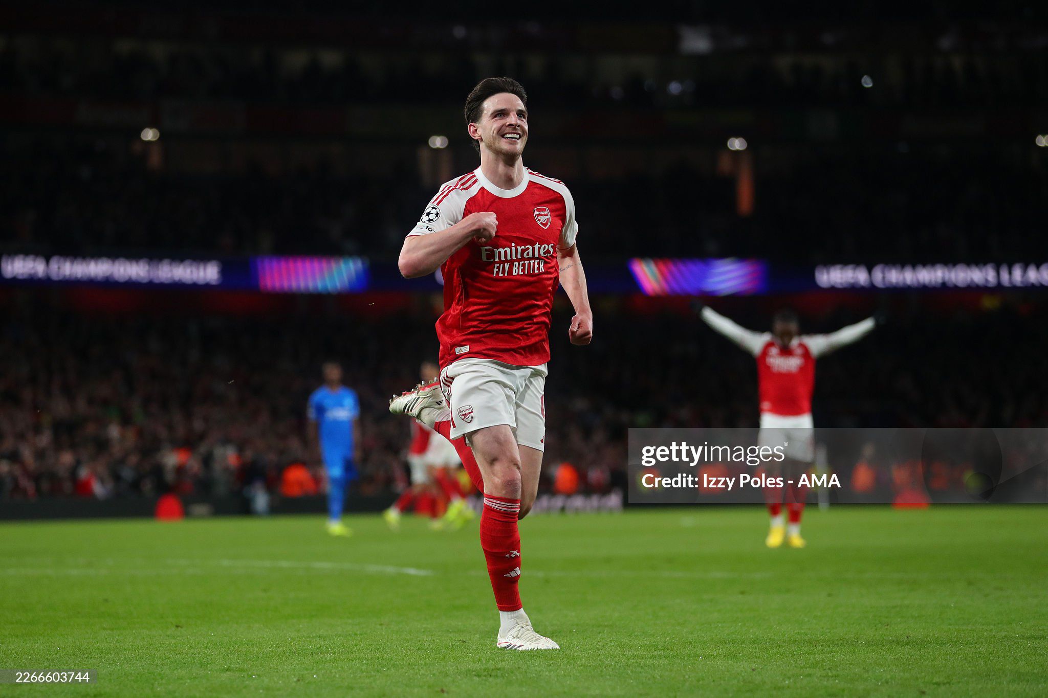 Declan Rice là người hùng của Arsenal ở trận này