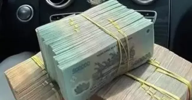 Sắm quân phục, cấp bậc hàm công an và thẻ đảng viên giả để lừa “chạy” án