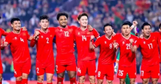 Tuyển Việt Nam tăng vọt thứ hạng FIFA sau khi Malaysia bị xử thua