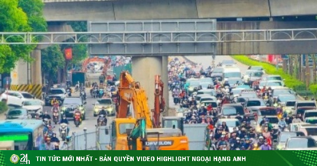 Vì sao Hà Nội dựng "lô cốt" ở hàng loạt tuyến đường gây ùn ứ giao thông?