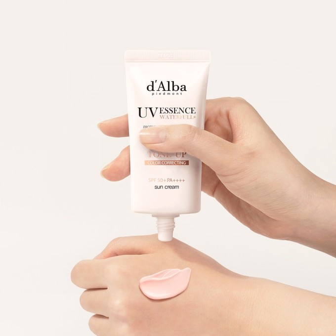 d'Alba Waterfull Tone-Up Sun Cream SPF50+ PA++++.