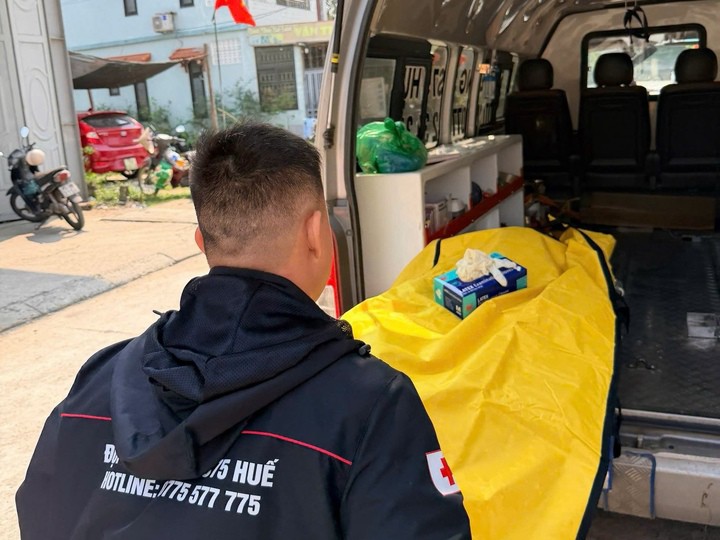 Nhật Hoàng - Đội 0 đồng Huế)