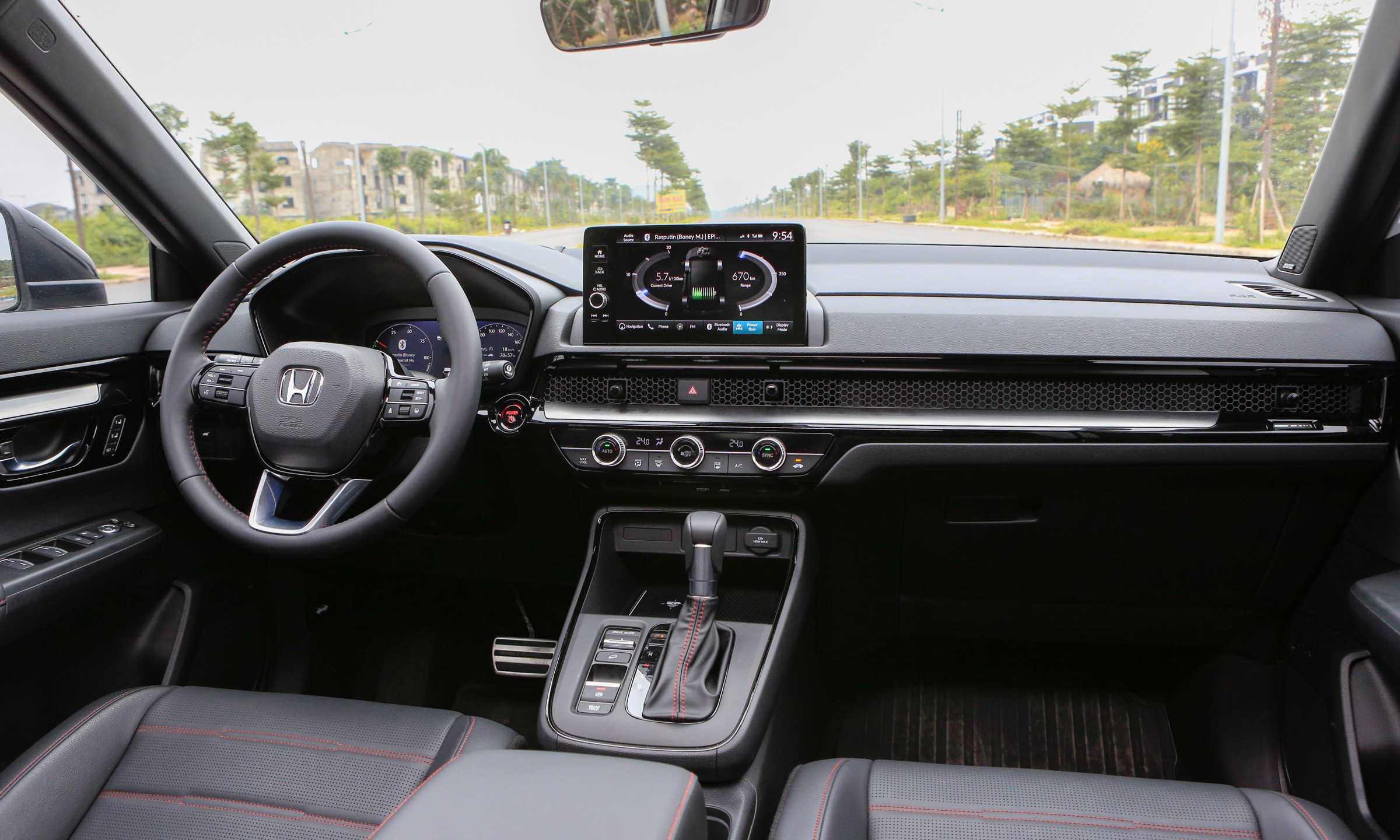 Honda CR-V đắt hơn Kia Sportage cả trăm triệu, khác biệt nằm ở đâu? - 9