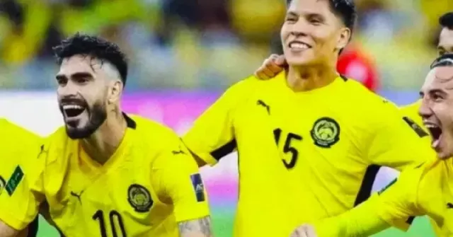 Malaysia gọi 13 cầu thủ con lai, nhập tịch tái đấu tuyển Việt Nam