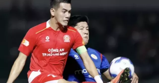 Nguyễn Tiến Linh và lời cảnh báo đanh thép của HLV Kim Sang-sik với lứa cầu thủ 'con cưng' thời ông Park