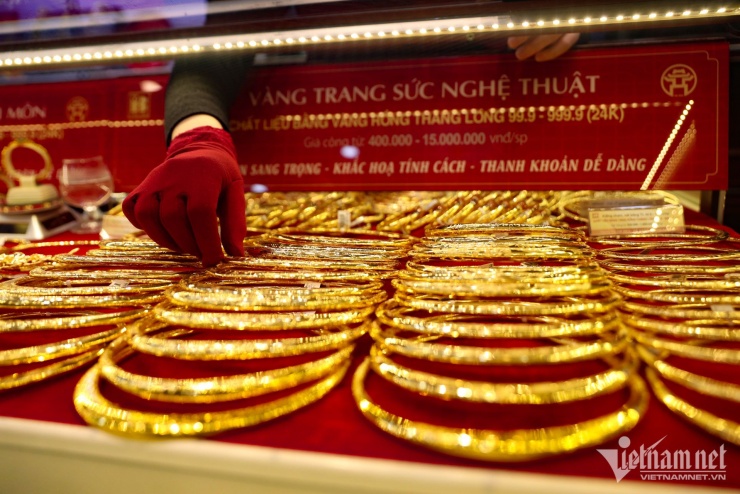 Theo chuyên gia, các nhịp giảm sâu của vàng thường là bước “làm sạch” thị trường trước khi hình thành nền giá mới. 