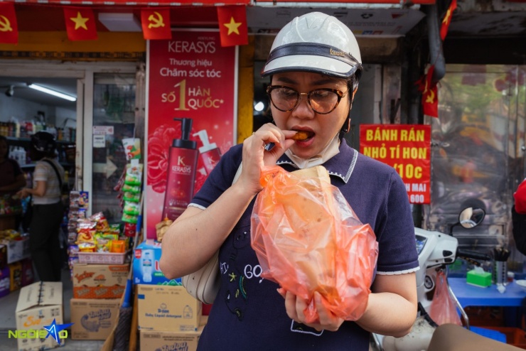 Quán bánh rán tí hon ngày bán 3.000 chiếc ở Hà Nội - 9