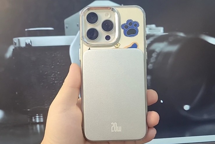 Đặc biệt với sạc dự phòng không dây vì quá trình sinh nhiệt sẽ cao hơn.